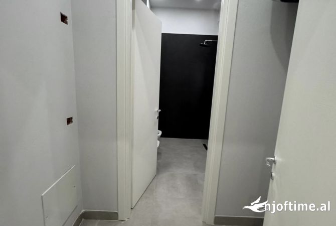 📣 QERA Apartament 2+1 Me 2 Tualete 📍 Prane Ish Doganes Dhe Sheshit Shqiponja ✨ 