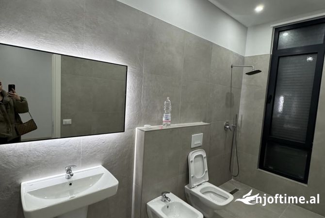 📣 QERA Apartament 2+1 Me 2 Tualete 📍 Prane Ish Doganes Dhe Sheshit Shqiponja ✨ 