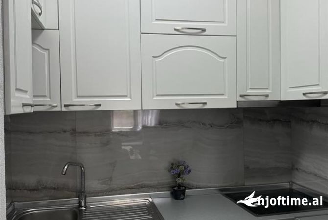 Shtepi me qera 2+1 ne Tirane - 600 Euro