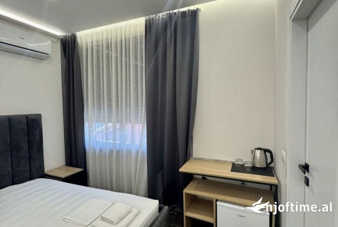 Shtepi me qera Apartament ne Tirane, Garsoniere, Mobilimi E mobiluar, Pagesa 35,000  Leke.