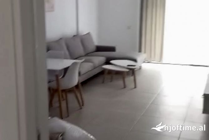 Shtepi me qera Apartament ne Tirane, 2+1, Mobilimi E mobiluar, Pagesa 600  Euro.