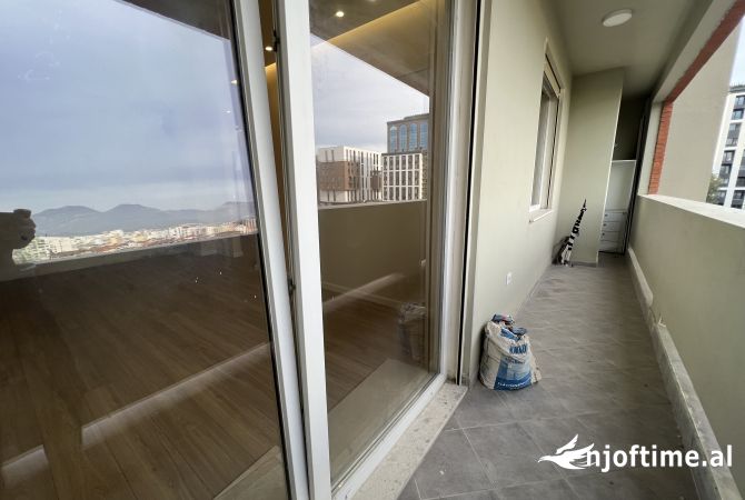 Shtepi ne shitje Apartament ne Tirane, 2+1, Mobilimi Bosh, pa mobiluar, Pagesa 165,000  Euro.