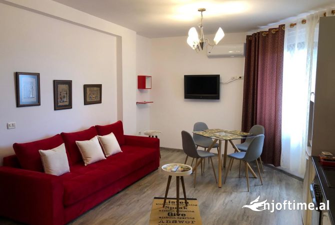 Shtepi me qera Garsoniere ne Tirane - 500 Euro