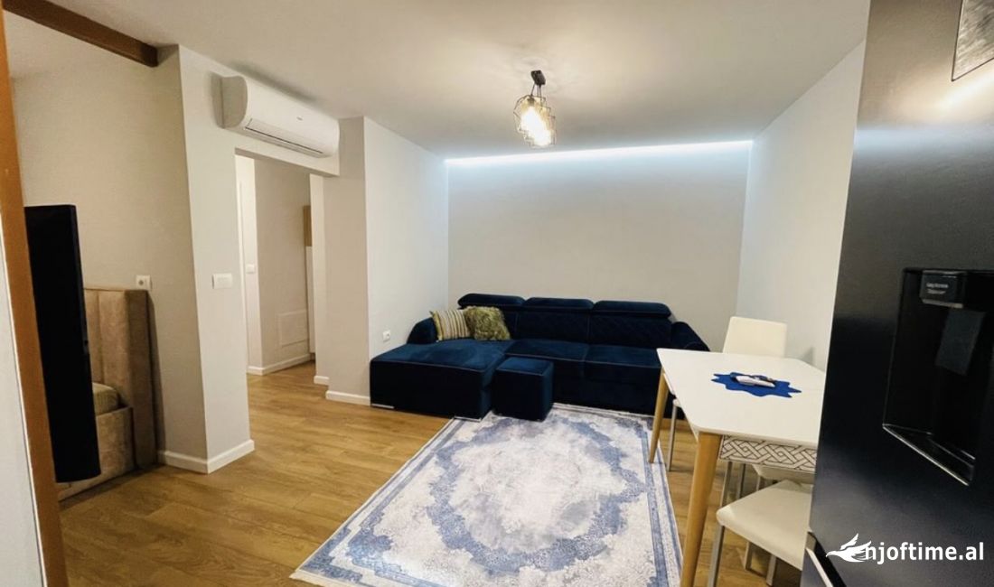 Shtepi me qera Apartament ne Tirane, 1+1, Mobilimi E mobiluar, Pagesa 700  Euro.