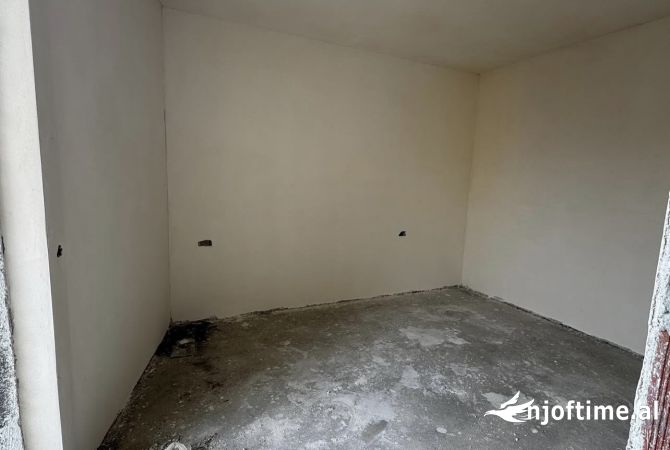 Shtepi ne shitje 1+1 ne Tirane - 128,500 Euro