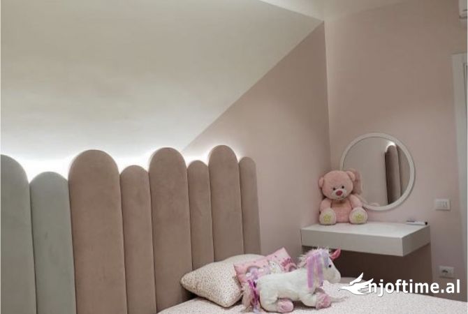 Shtepi ne shitje Apartament ne Tirane, 2+1, Mobilimi E mobiluar, Pagesa 265,000  Euro.