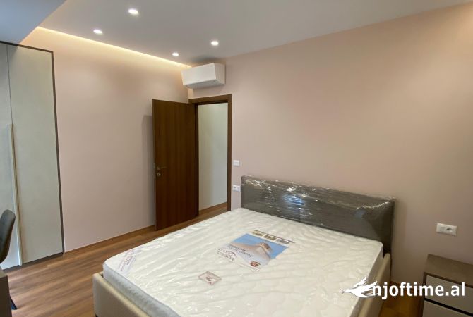 Shtepi me qera Apartament ne Tirane, 2+1, Mobilimi E mobiluar, Pagesa 750  Euro.