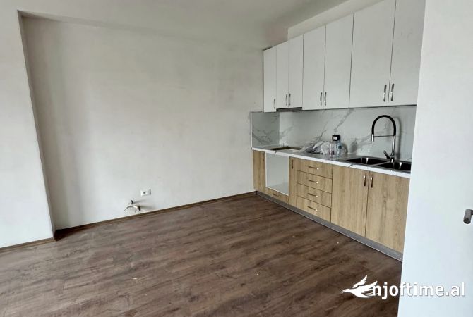 Shtepi ne shitje 2+1 ne Tirane - 185,000 Euro