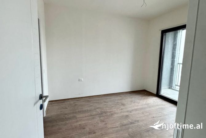 Shtepi me qera Apartament ne Tirane, 2+1, Mobilimi Pjeserisht e mobiluar, Pagesa 600  Euro.