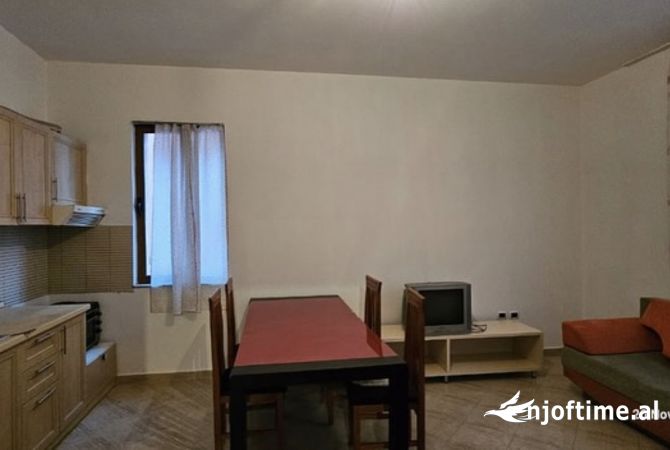 Shtepi me qera 2+1 ne Tirane - 50,000 Leke