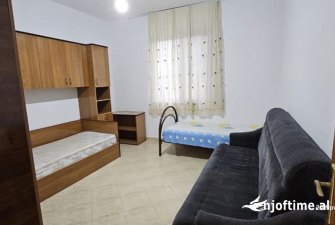 Shtepi me qera Apartament ne Tirane, 2+1, Mobilimi E mobiluar, Pagesa 50,000  Leke.
