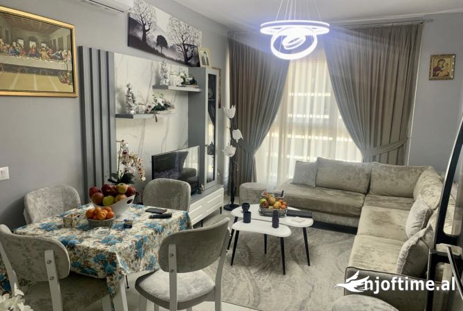 Shtepi ne shitje 1+1 ne Tirane - 150,000 Euro