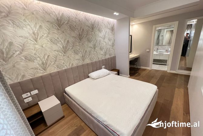 Shtepi me qera Apartament ne Tirane, 2+1, Mobilimi E mobiluar, Pagesa 1,250  Euro.