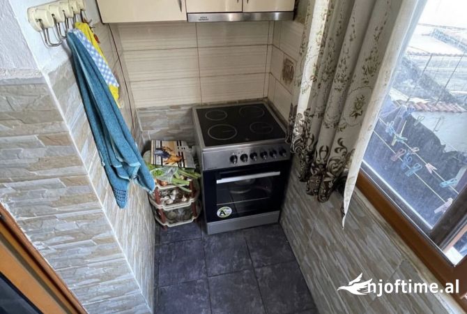 Shtepi ne shitje Apartament ne Tirane, 1+1, Mobilimi E mobiluar, Pagesa 155,000  Euro.
