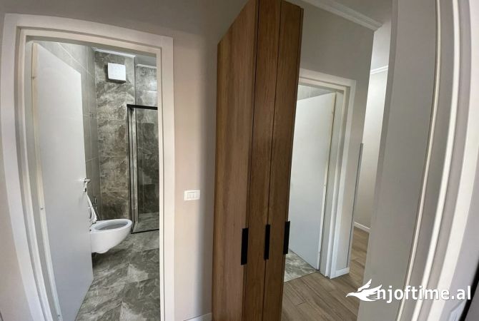 Shtepi me qera Apartament ne Tirane, 1+1, Mobilimi E mobiluar, Pagesa 600  Euro.