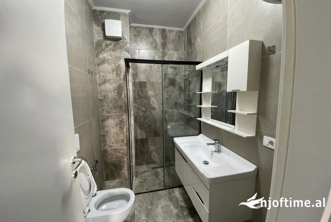 Shtepi me qera Apartament ne Tirane, 1+1, Mobilimi E mobiluar, Pagesa 600  Euro.
