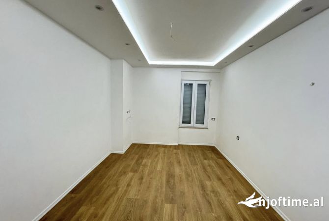 Shtepi me qera Apartament ne Tirane, 1+1, Mobilimi Bosh, pa mobiluar, Pagesa 600  Euro.