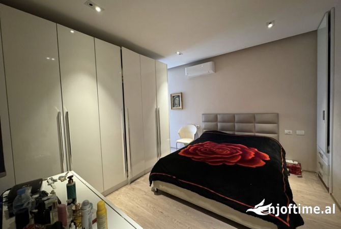 Shtepi ne shitje 3+1 ne Tirane - 240,000 Euro