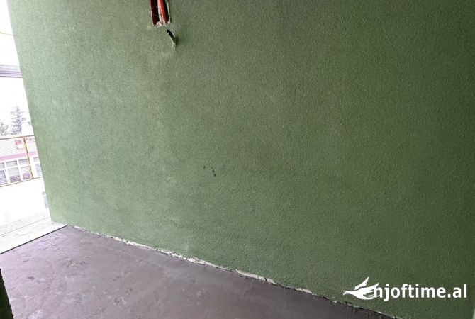 Shtepi ne shitje Apartament ne Tirane, 2+1, Mobilimi Bosh, pa mobiluar, Pagesa 130,000  Euro.