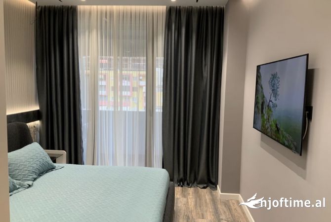 Shtepi ne shitje Apartament ne Tirane, 2+1, Mobilimi E mobiluar, Pagesa 300,000  Euro.