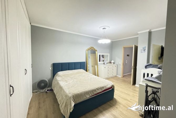 Shtepi me qera Apartament ne Tirane, 2+1, Mobilimi E mobiluar, Pagesa 550  Euro.