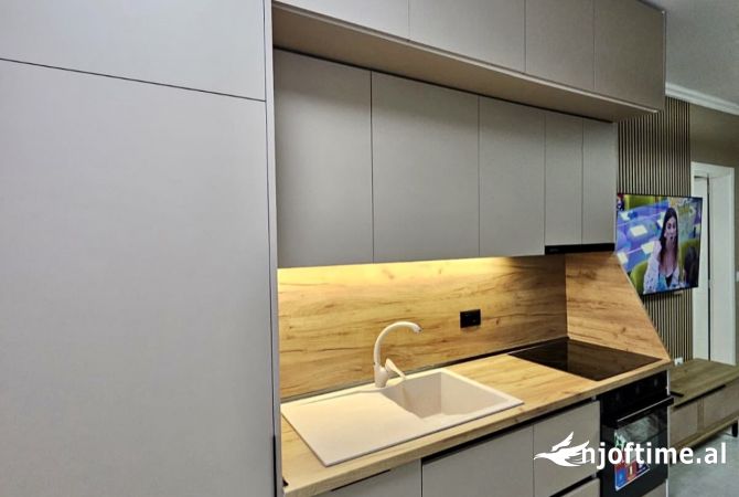 Shtepi me qera Apartament ne Tirane, 1+1, Mobilimi E mobiluar, Pagesa 48,000  Leke.