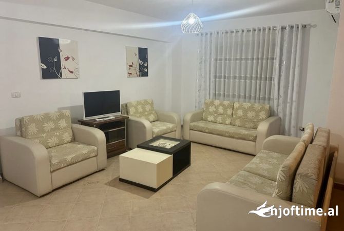 Shtepi me qera 2+1 ne Tirane - 45,000 Leke