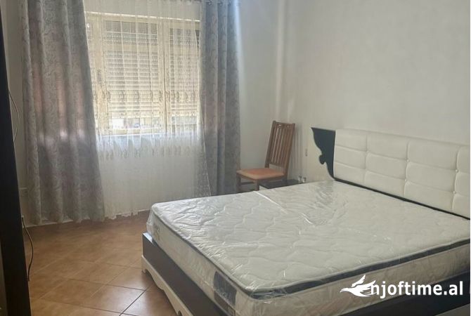 Shtepi me qera 2+1 ne Tirane - 45,000 Leke