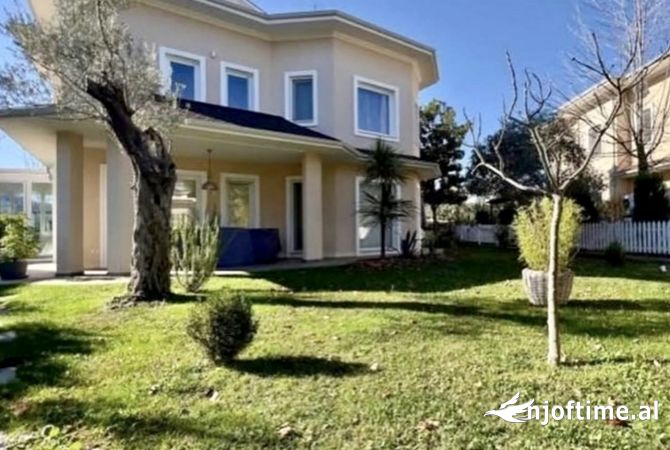 Shtepi me qera Vila Luksoze ne Tirane, 5+1, Mobilimi E mobiluar, Pagesa 5,000  Euro.