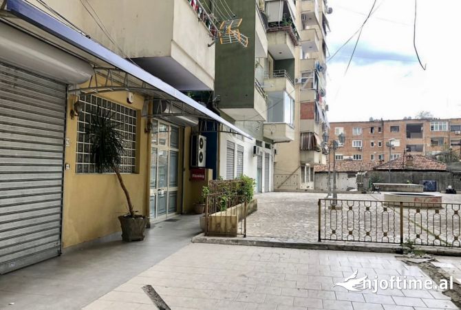 Ambient biznesi me qera 3+1 ne Tirane - 250 Euro