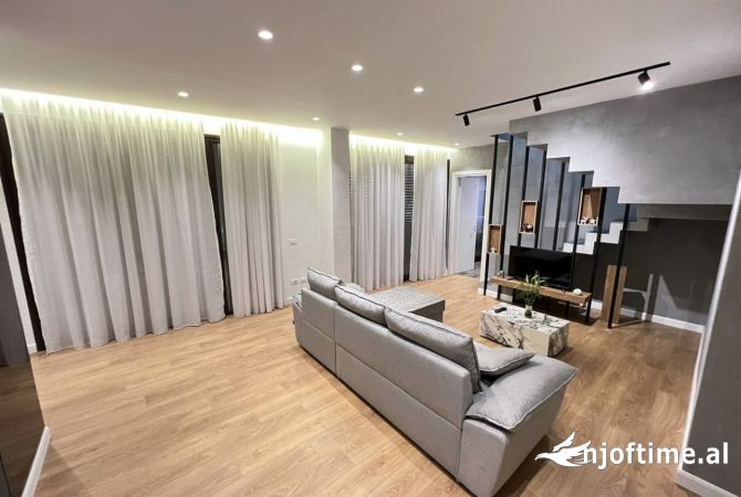 Shtepi me qera 2+1 ne Tirane - 2,000 Euro