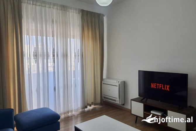 Shtepi me qera Apartament ne Tirane, 2+1, Mobilimi E mobiluar, Pagesa 800  Euro.