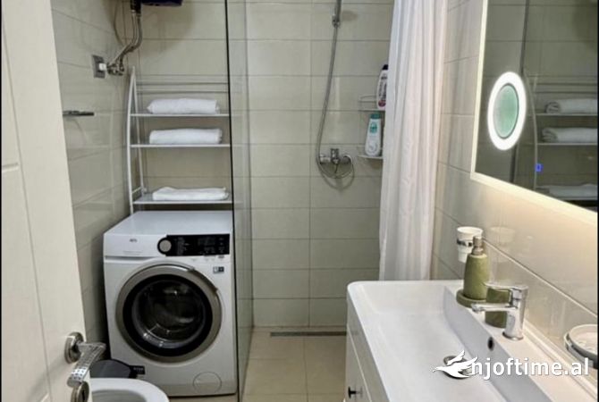 Shtepi me qera Apartament ne Tirane, 2+1, Mobilimi E mobiluar, Pagesa 640  Euro.