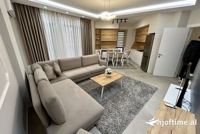 Shtepi me qera 2+1 ne Tirane - 800 Euro