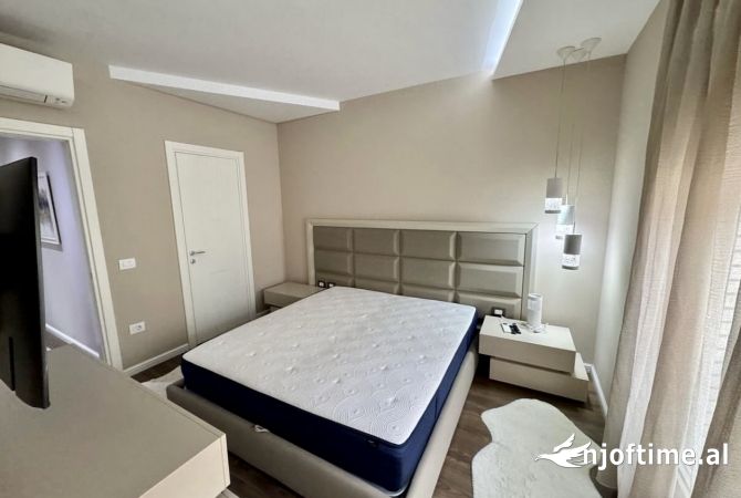 Shtepi me qera Apartament ne Tirane, 3+1, Mobilimi E mobiluar, Pagesa 1,900  Euro.