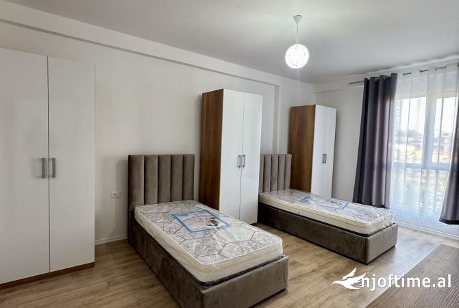 Shtepi me qera Apartament ne Tirane, 2+1, Mobilimi E mobiluar, Pagesa 500  Euro.