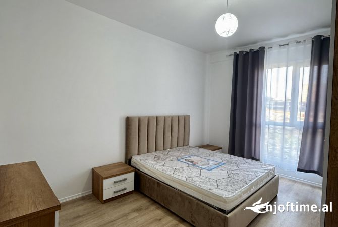 Shtepi me qera Apartament ne Tirane, 2+1, Mobilimi E mobiluar, Pagesa 500  Euro.