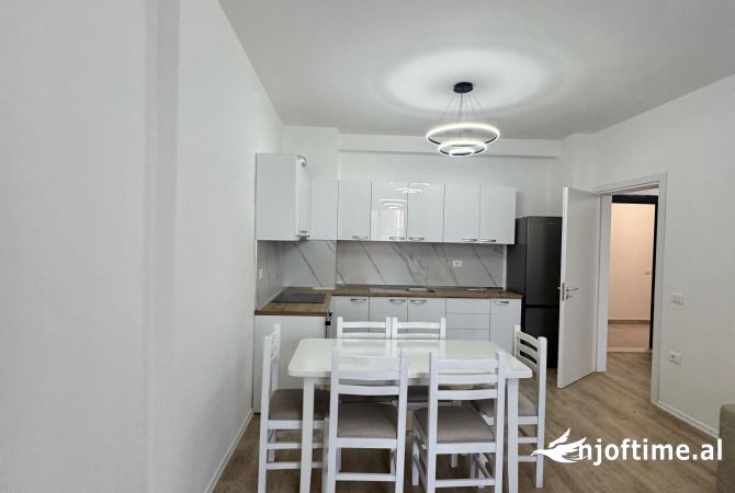 Shtepi me qera 2+1 ne Tirane - 500 Euro