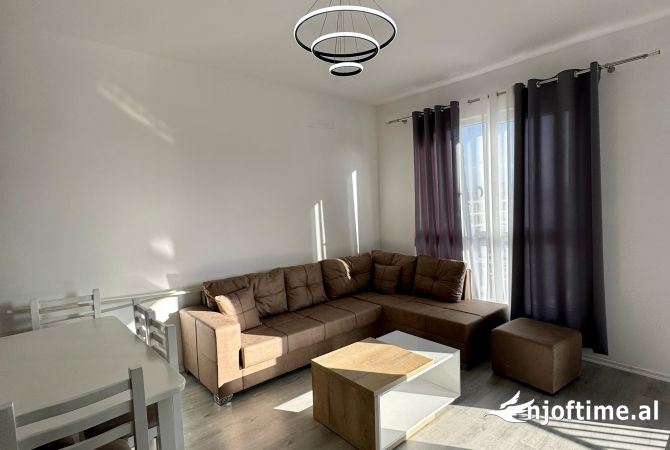 Shtepi me qera 1+1 ne Tirane - 35,000 Leke