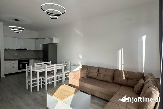 Shtepi me qera 1+1 ne Tirane - 35,000 Leke