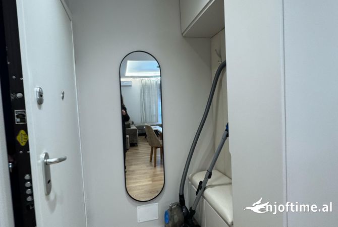 Shtepi me qera Apartament ne Tirane, 2+1, Mobilimi E mobiluar, Pagesa 800  Euro.
