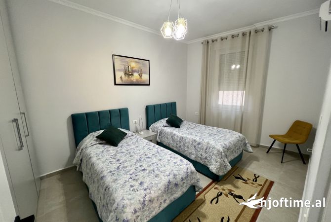 Shtepi me qera Apartament ne Tirane, 2+1, Mobilimi E mobiluar, Pagesa 1,600  Euro.