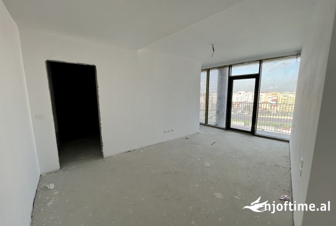 Apartment for sale in Tirana 3+1, Emty