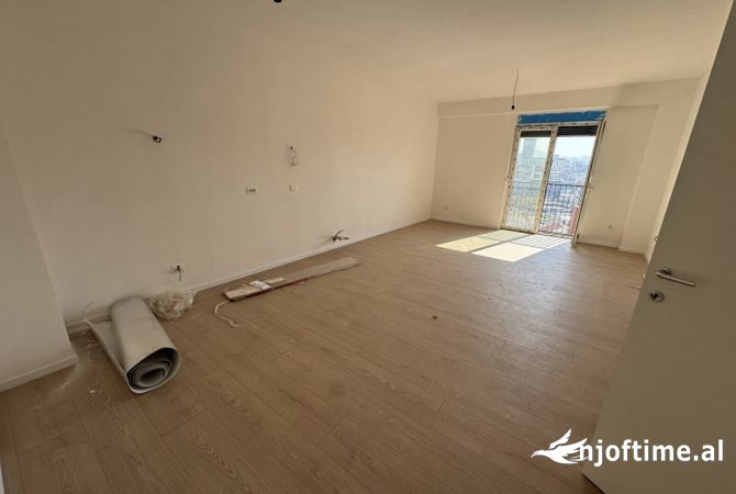 Shtepi me qera 2+1 ne Tirane - 550 Euro