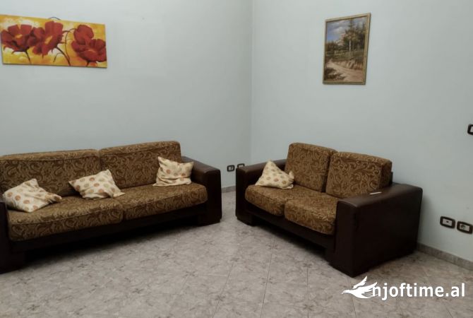 Shtepi me qera 3+1 ne Tirane - 600 Euro