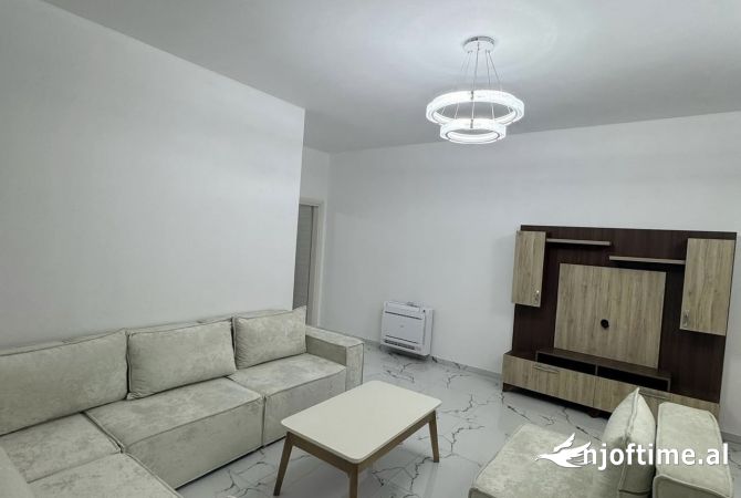 Shtepi me qera 2+1 ne Tirane - 500 Euro