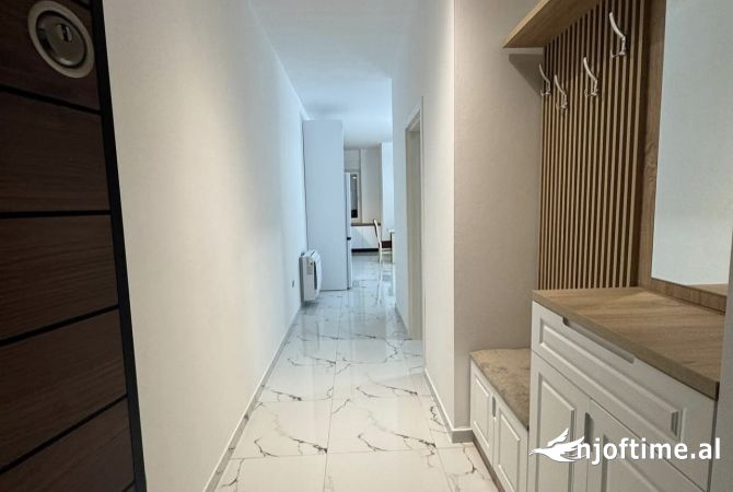 Shtepi me qera Apartament ne Tirane, 2+1, Mobilimi E mobiluar, Pagesa 500  Euro.