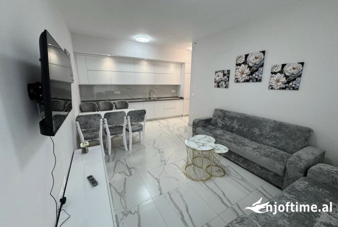 Shtepi me qera 2+1 ne Tirane - 800 Euro