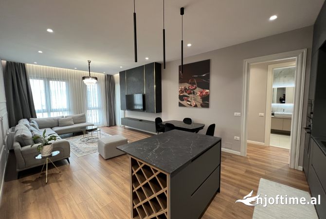 Shtepi me qera 2+1 ne Tirane - 1,300 Euro