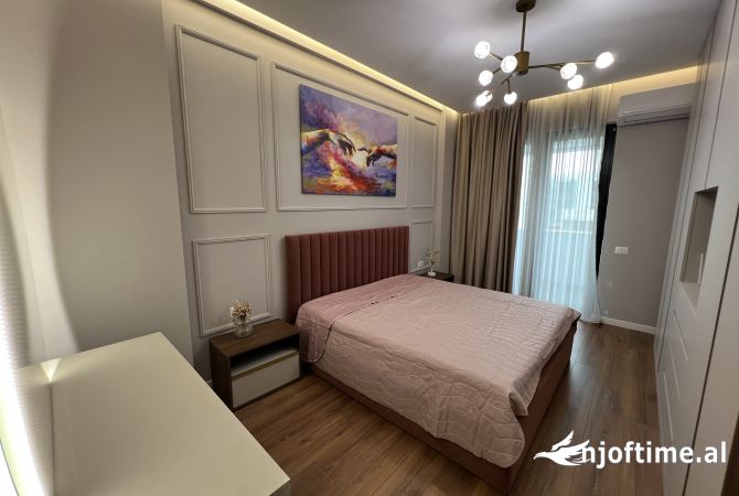 Shtepi me qera Apartament ne Tirane, 2+1, Mobilimi E mobiluar, Pagesa 1,300  Euro.